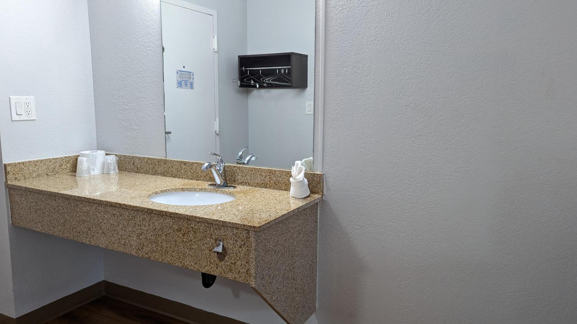 Motel 6-Leominster, Ma Екстер'єр фото