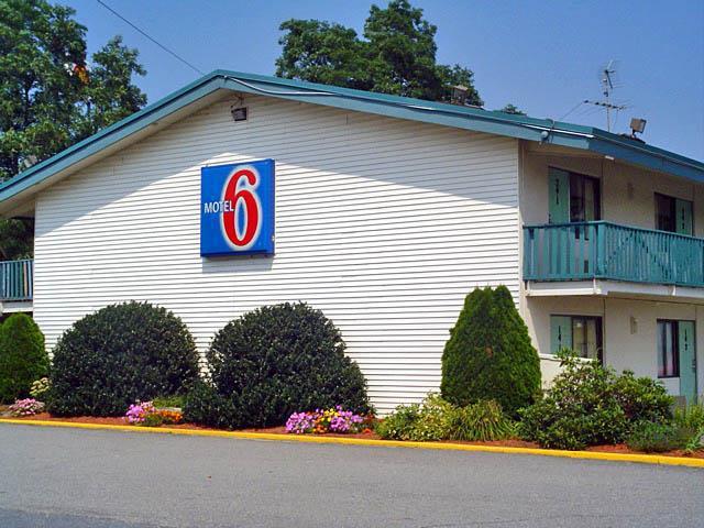 Motel 6-Leominster, Ma Екстер'єр фото